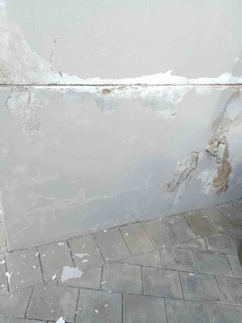 cracked external wall
